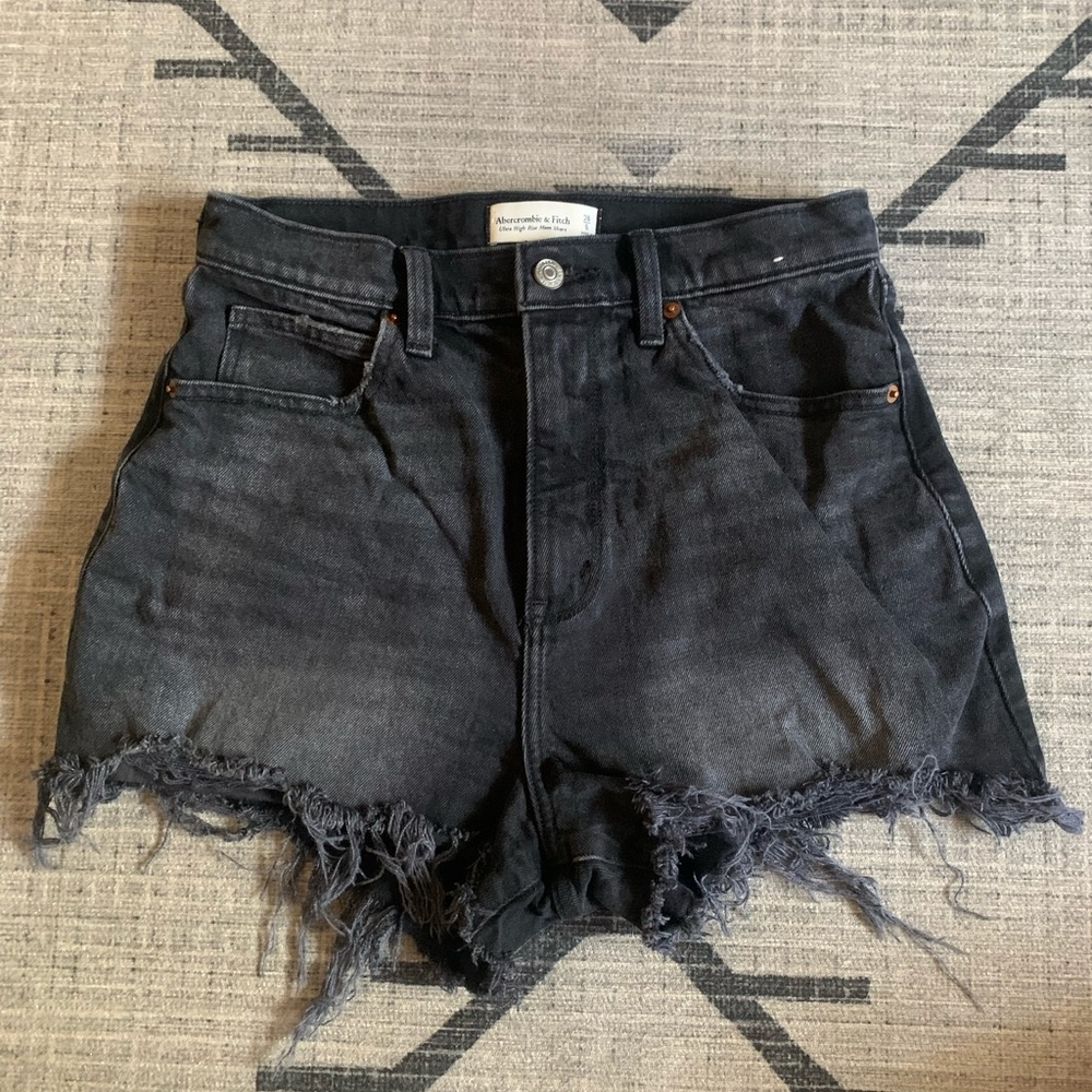 Abercrombie & Fitch Ultra High Rise Mom Shorts